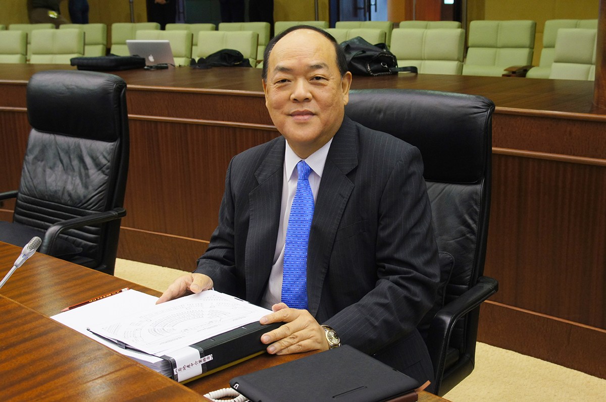 Macau's Top Legislator Reveals Beijing Spies On Gamblers